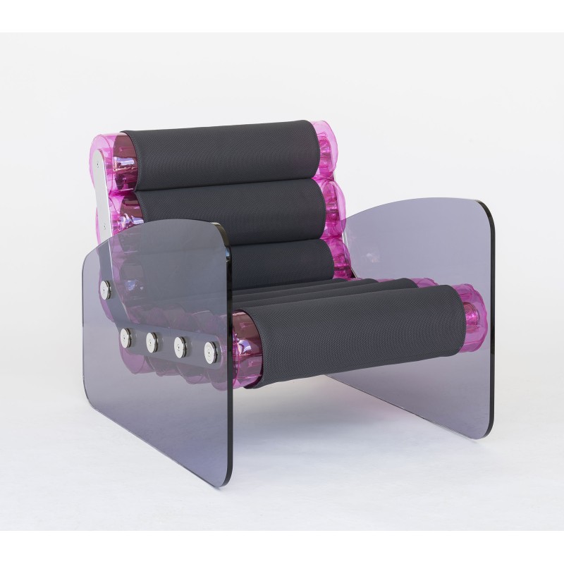 MW03 Armchair - Pink TPU - Black Runner Cover -...