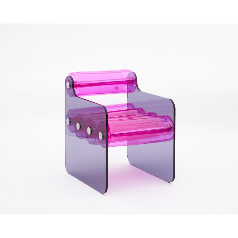 MW04 Smoke Gray Chair - Pink Seat - PMMA