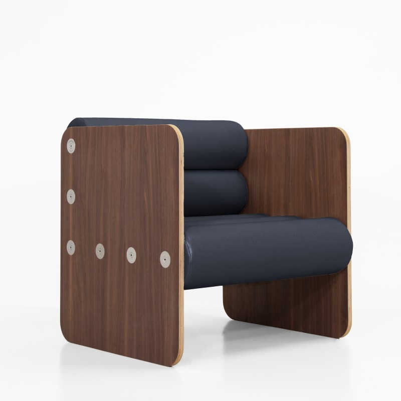 MW01 Armchair - Soshagro Foam Seat - Wood